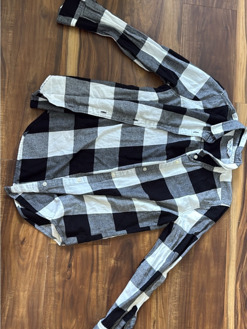 Black & White Buffalo Plaid Button-Up Shirt